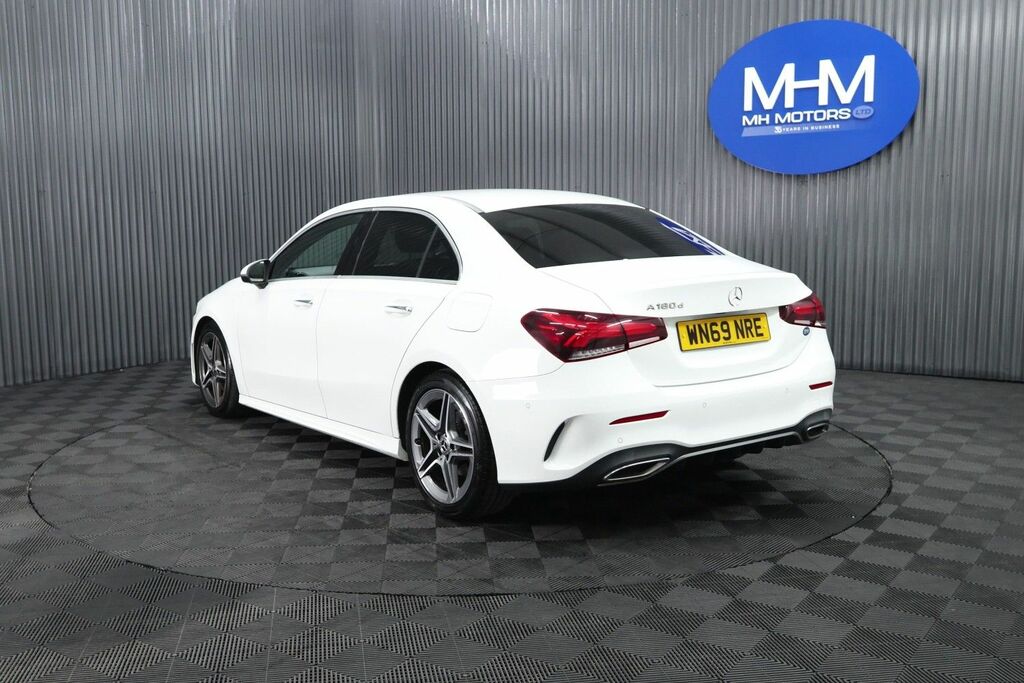 Mercedes-Benz A Class A180d Amg Line Premium WN69NRE White #4