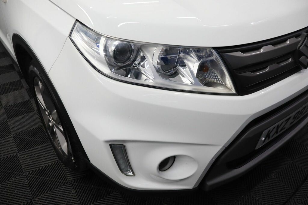 Suzuki Vitara 1.6 Sz-t Euro 6 Ss White #17