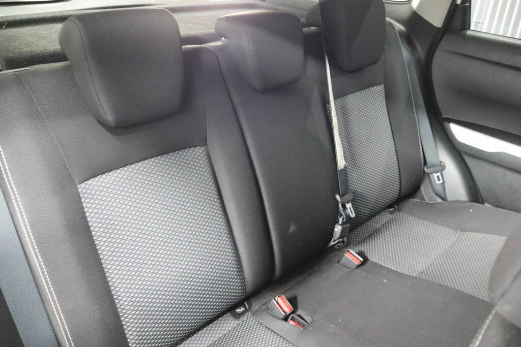 Suzuki Vitara 1.6 Sz-t Euro 6 Ss White #28