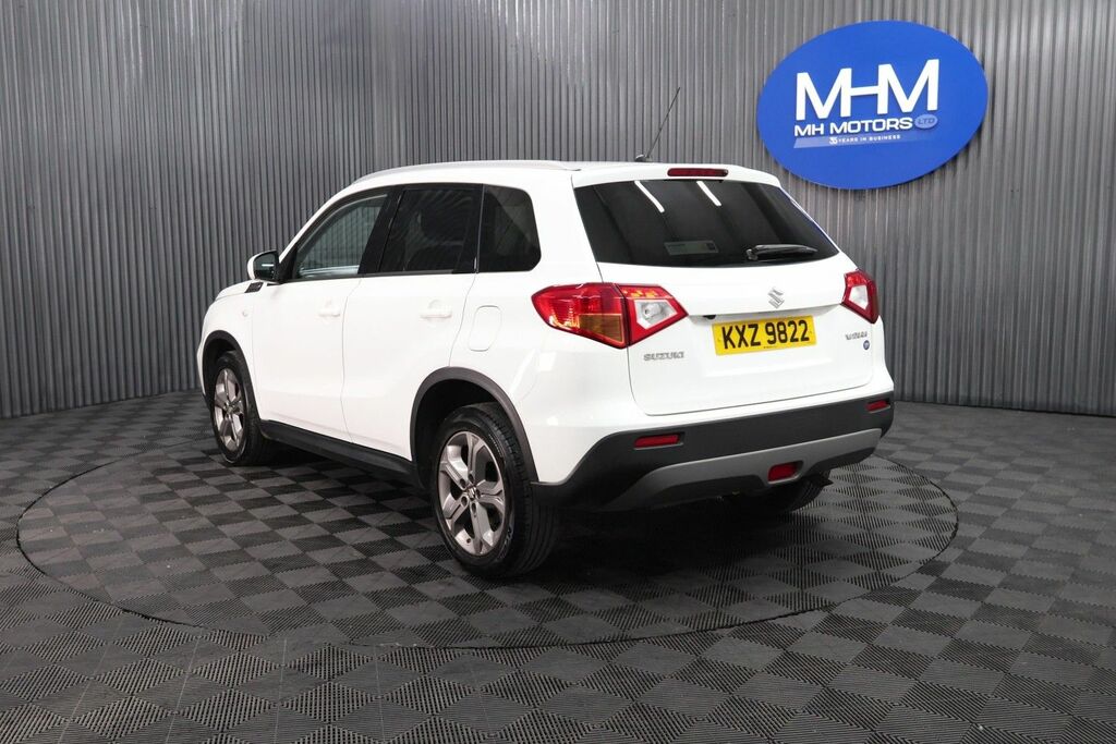 Suzuki Vitara Sz-t Suv White #5