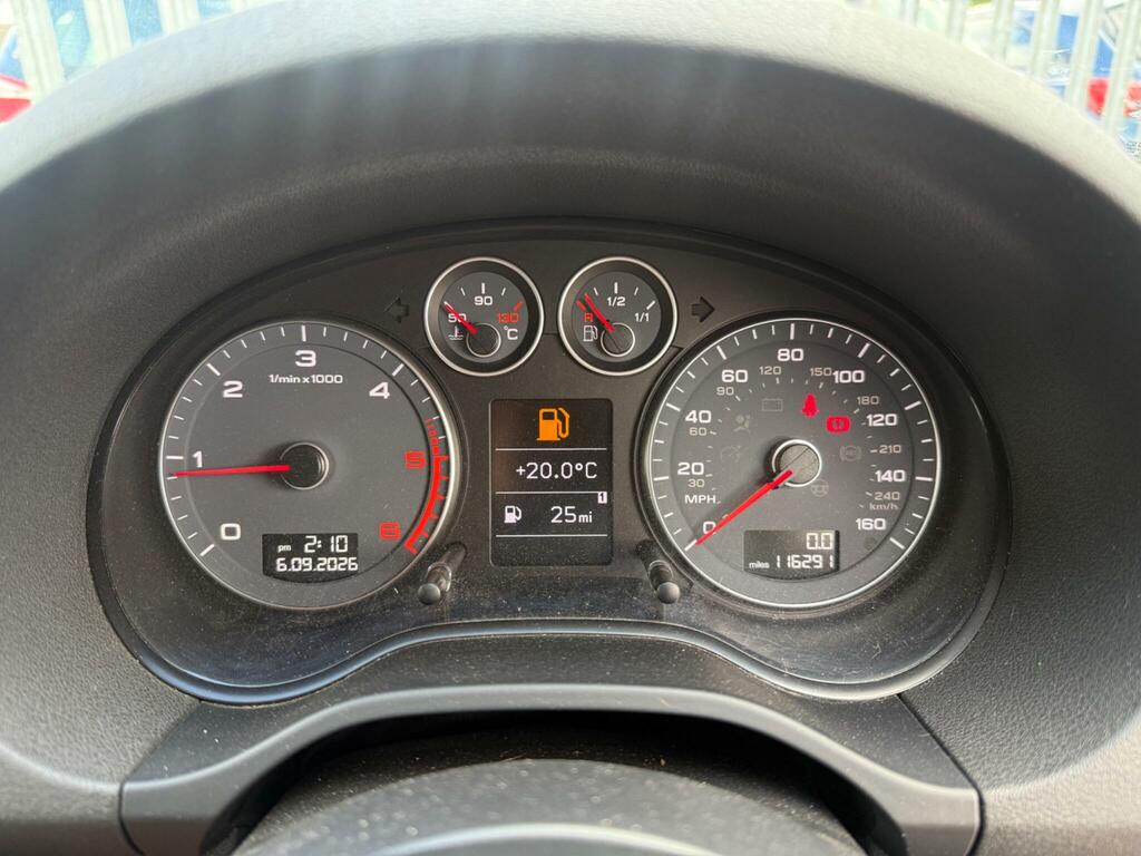 Audi A3 Cabriolet 2.0 Tdi S Line Euro 5 Ss White #4