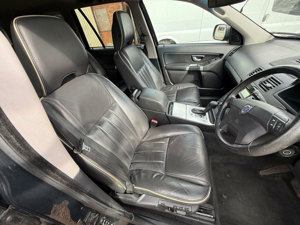Volvo XC90 2.4 D5 Se Lux Suv Geartronic Awd 219 G Grey #3