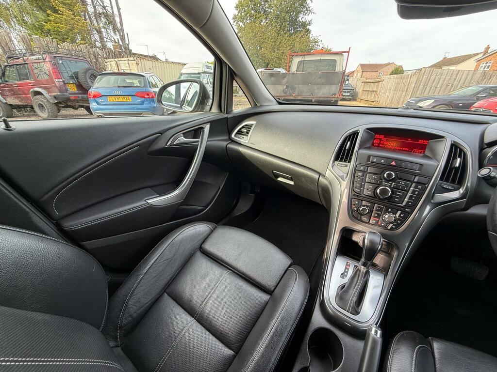 Vauxhall Astra 1.6 16V Sri Euro 5 Grey #41