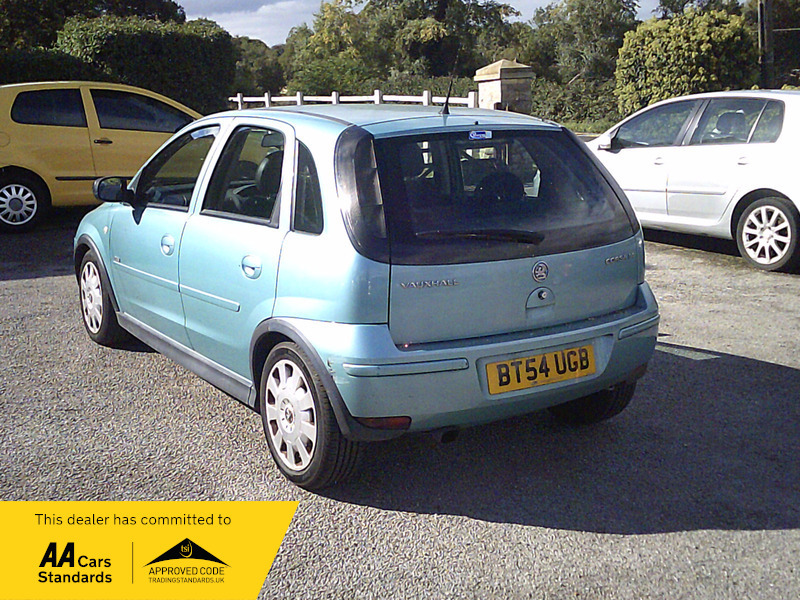 Vauxhall Corsa 2005 54 1.4I 16V Design Ac Silver #8