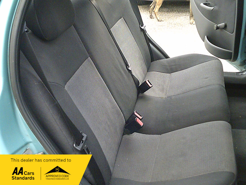 Vauxhall Corsa 2005 54 1.4I 16V Design Ac Silver #21