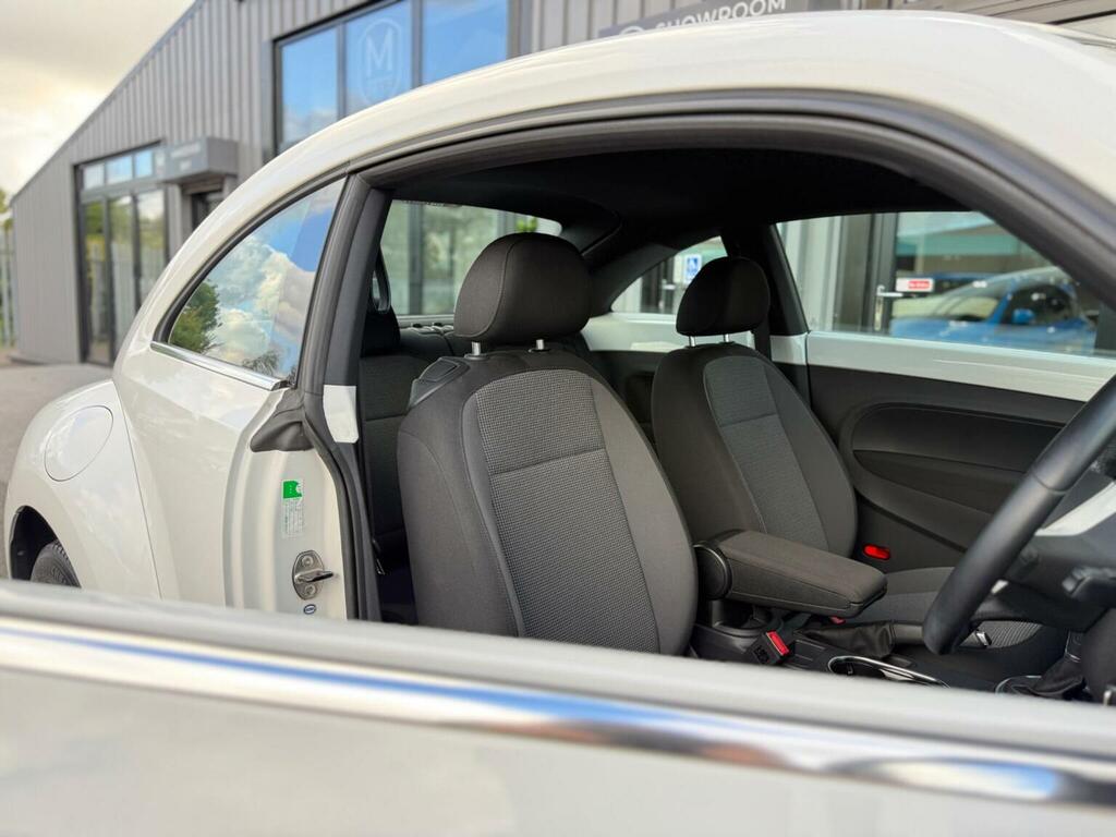 Volkswagen Beetle 1.2 Tsi Design Dsg White #4