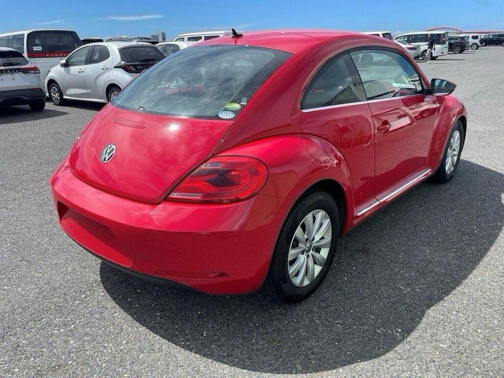 Volkswagen Beetle 1.2 Tsi Design Dsg Red #4