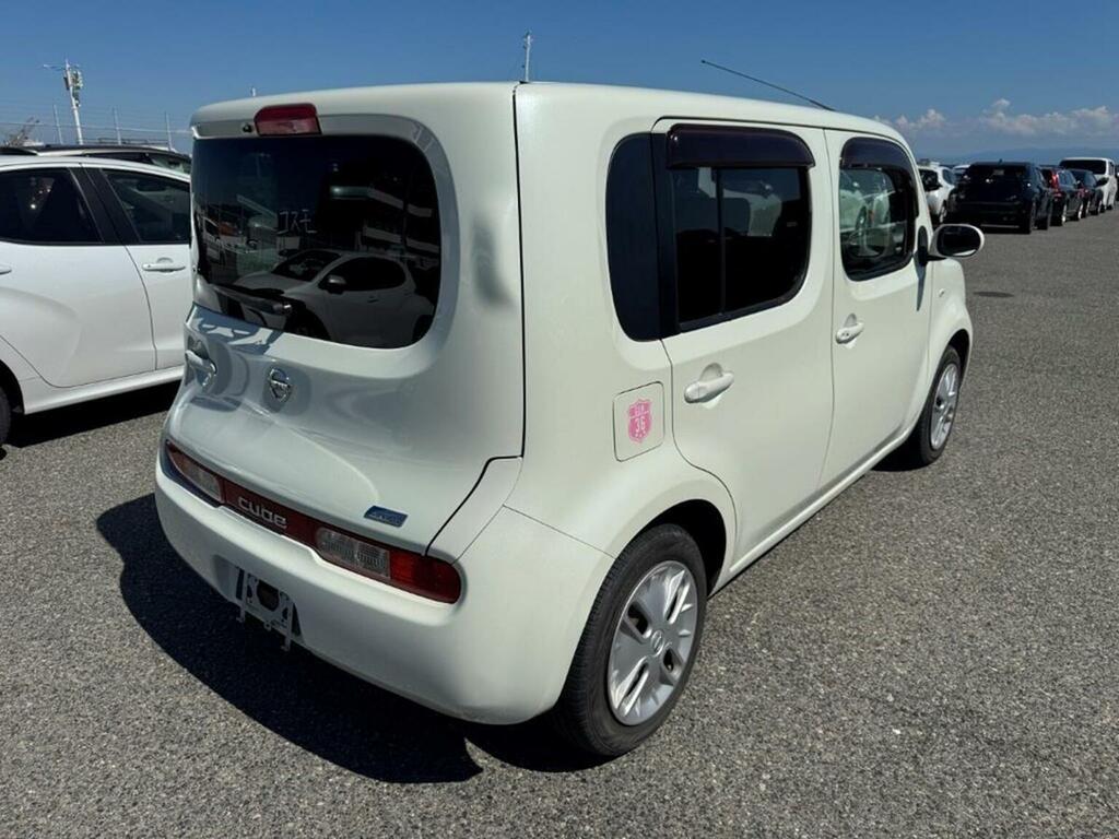 Nissan Cube 1.5 15X Indigo Plus Plasma Cvt White #4
