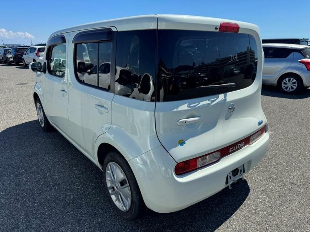 Nissan Cube 1.5 15X Indigo Plus Plasma Cvt White #2