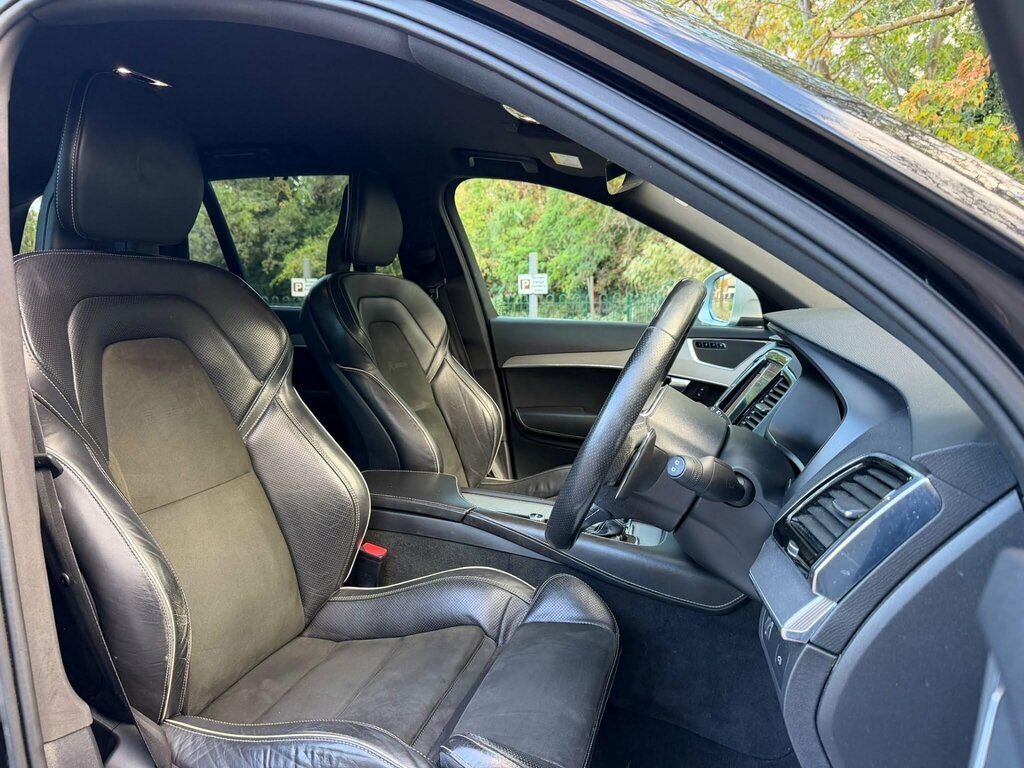 Volvo XC90 T8 Twin Engine Inscription White #11