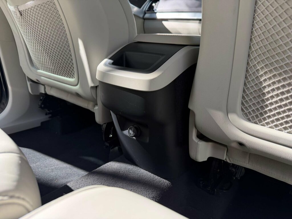 Volvo XC90 2019 2.0 T8 Twin Engine R-design Awd 385 Bhp Black #23