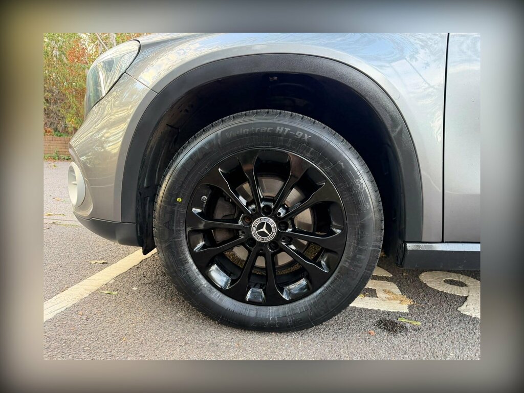 Mercedes-Benz GLA Class 2.1 Gla 200 D Amg Line Premium 134 Bhp Green #32