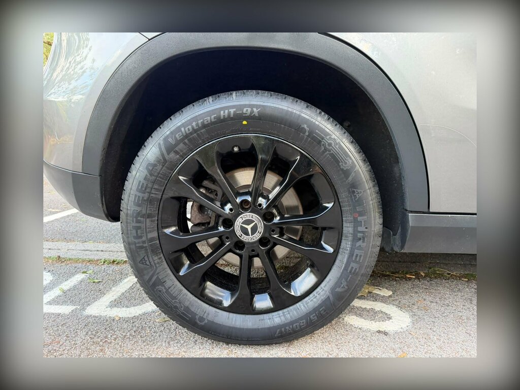 Mercedes-Benz GLA Class 2.1 Gla 200 D Amg Line Premium 134 Bhp Green #29