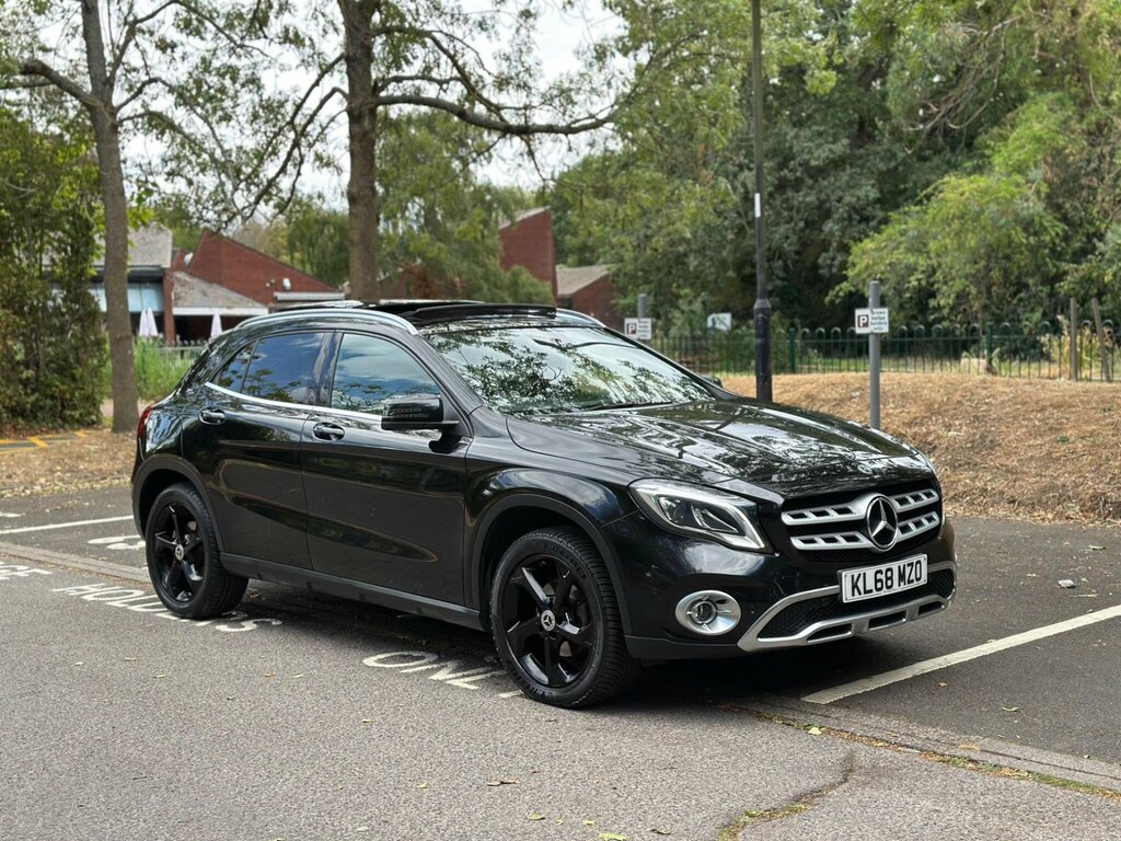 Mercedes-Benz GLA Class 2.1 Gla200d Sport Premium Plus 7G-dct Euro 6 S Black