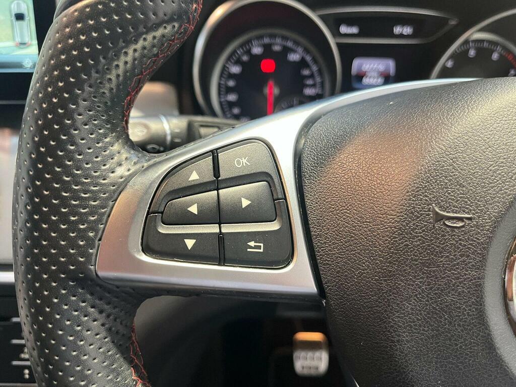 Mercedes-Benz GLA Class 1.6L Sport Black #17