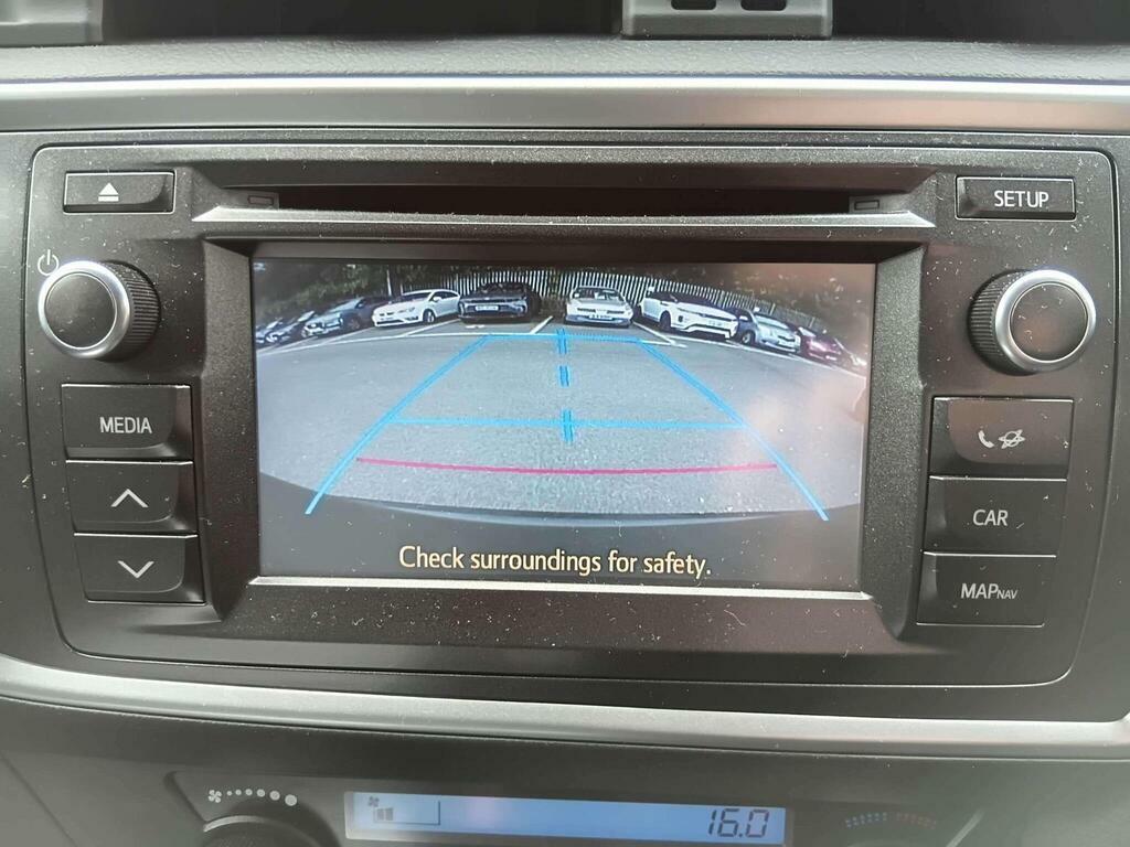 Toyota Auris 1.6 V-matic Icon Plus Euro 5 Black #4