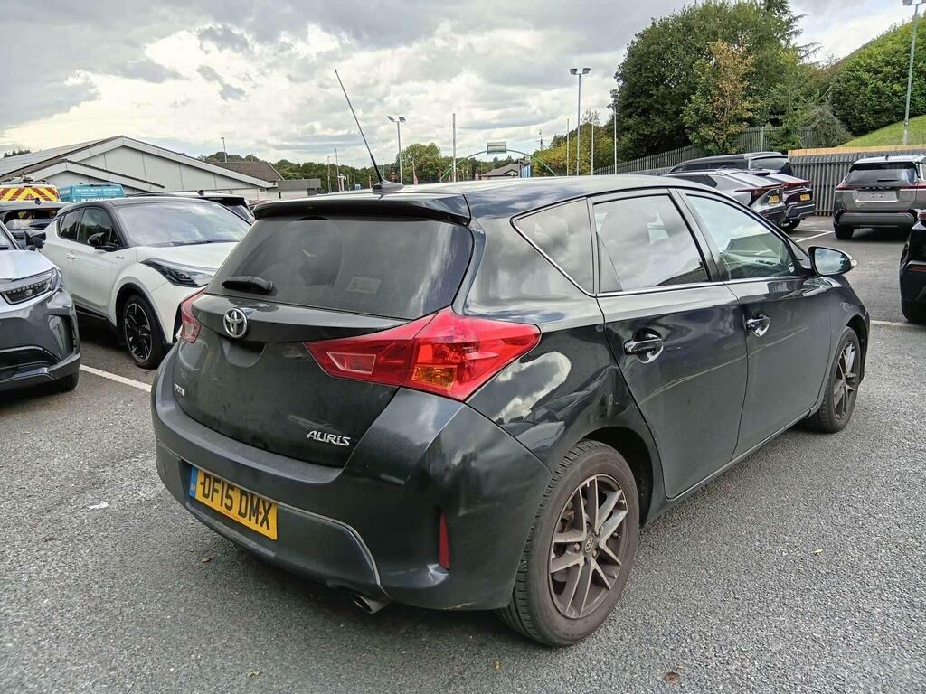 Toyota Auris 1.4 D-4d Icon White #8