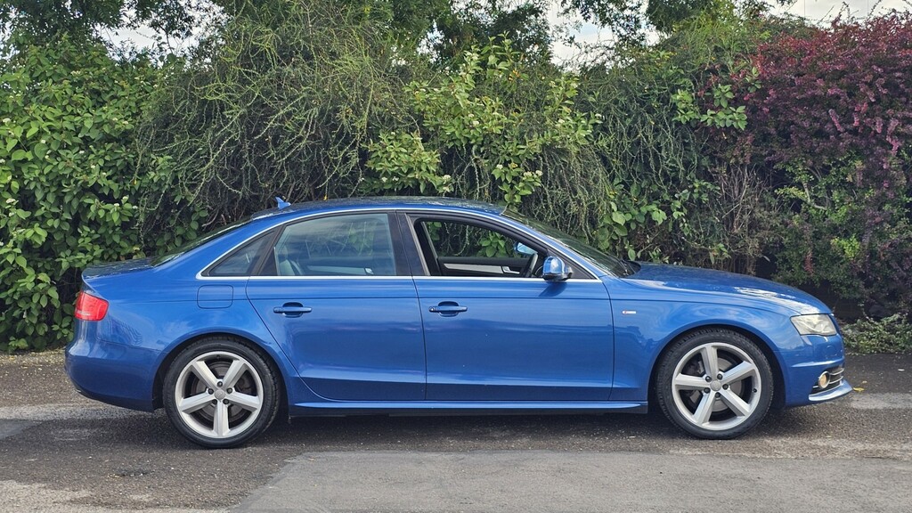 Audi A4 Saloon 2.0 Tdi Black Edition Euro 5 Ss 201 Red #1
