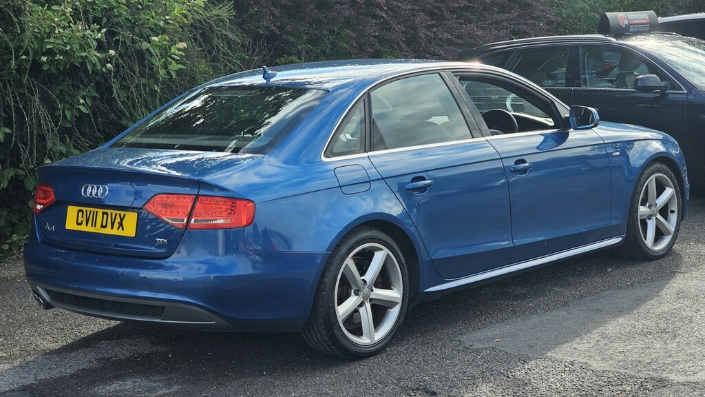 Audi A4 Saloon 2.0 Tdi Black Edition Euro 5 Ss 201 Red #8