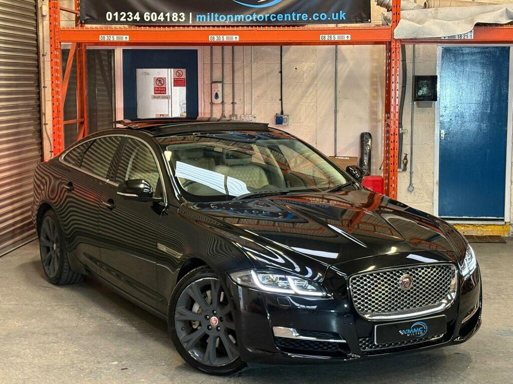 Jaguar XJ Saloon 3.0D V6 Portfolio Euro 6 Ss 20 Black #3
