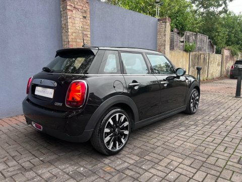 Mini Hatch 1.5 Cooper Exclusive #6