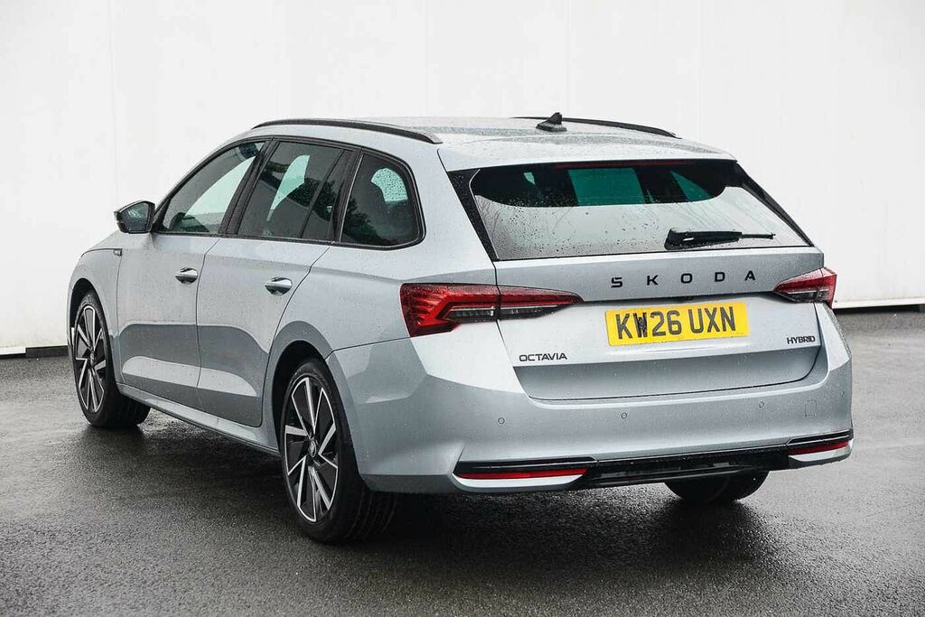 Skoda Octavia 1.5 Tsi 150 E-tec Sportline Dsg Silver #3