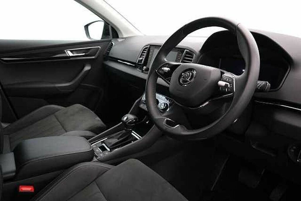 Skoda Karoq 1.5 Tsi Se L Dsg Black #6