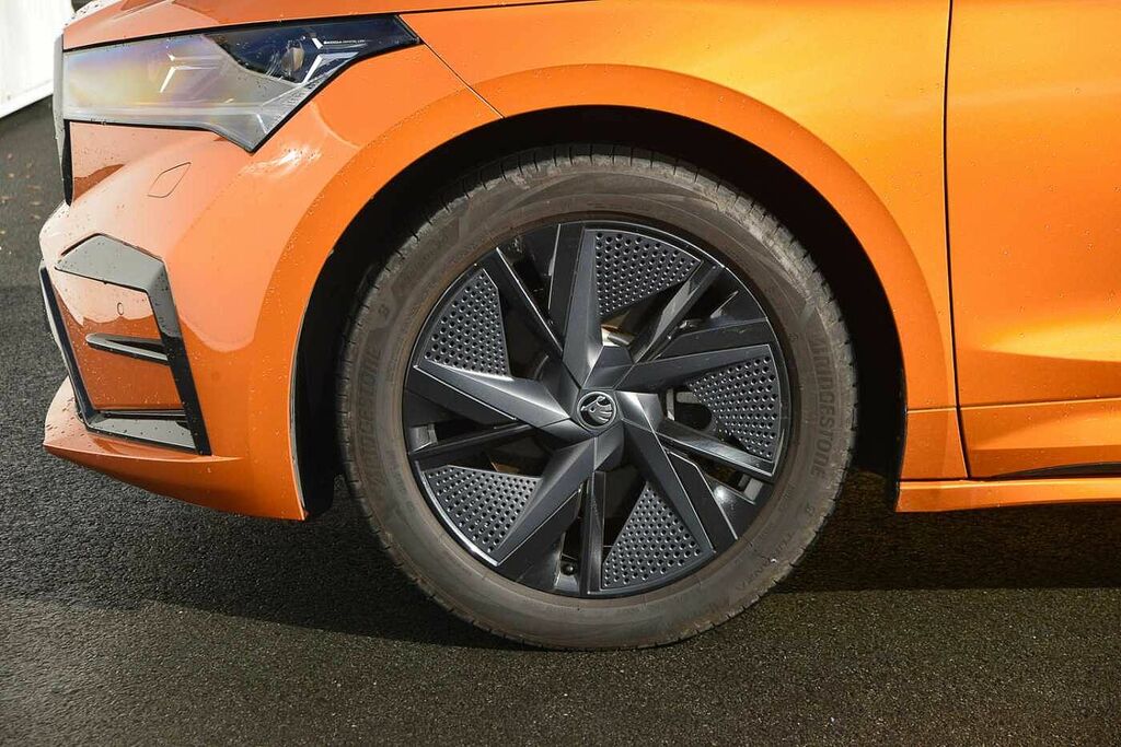 Skoda ENYAQ 250Kw Vrs 82Kwh 4X4 Orange #5