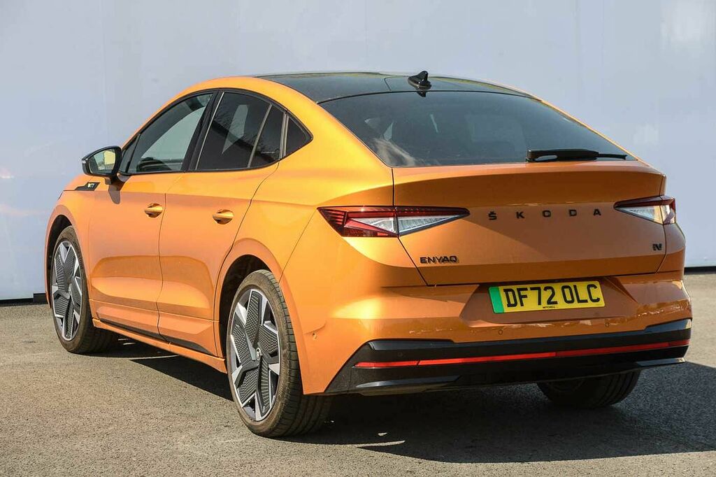 Skoda ENYAQ 220Kw Vrs 82Kwh 4X4 Orange #3