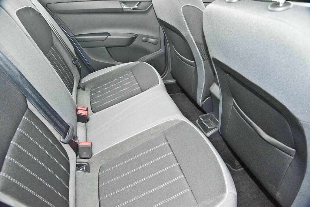 Skoda Fabia 1.0 Tsi 110 Se Dsg White #16