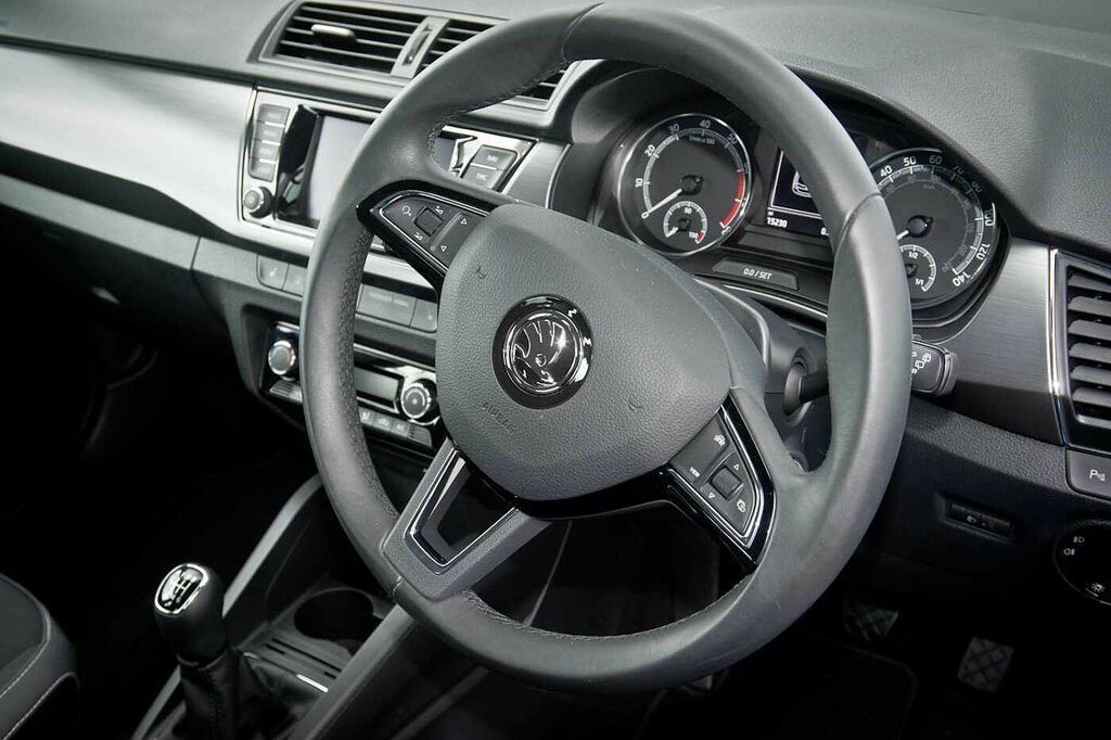 Skoda Fabia 1.0 Tsi 110 Se L Blue #6