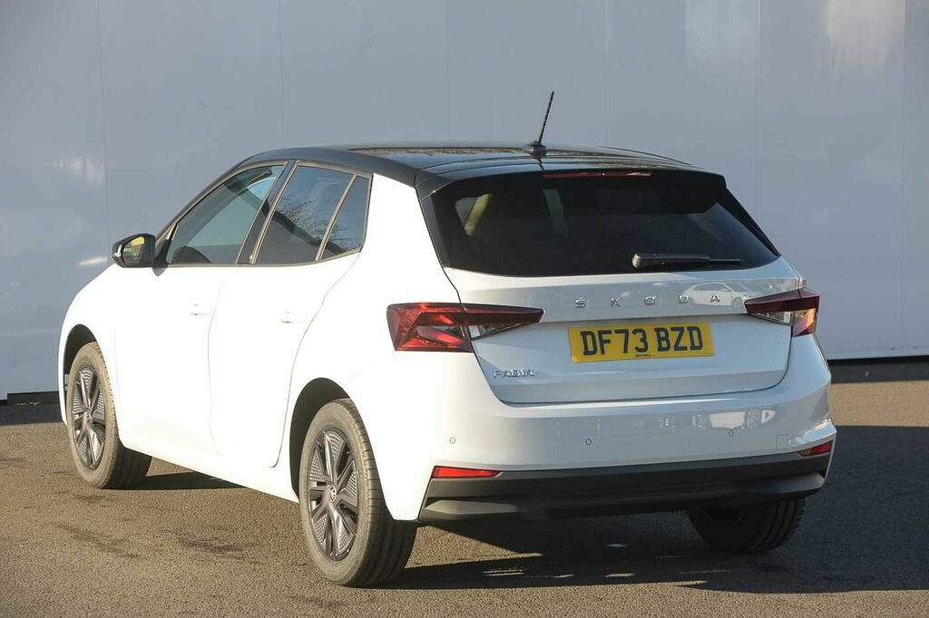 Skoda Fabia 1.0 Tsi 110 Colour Edition Dsg White #3