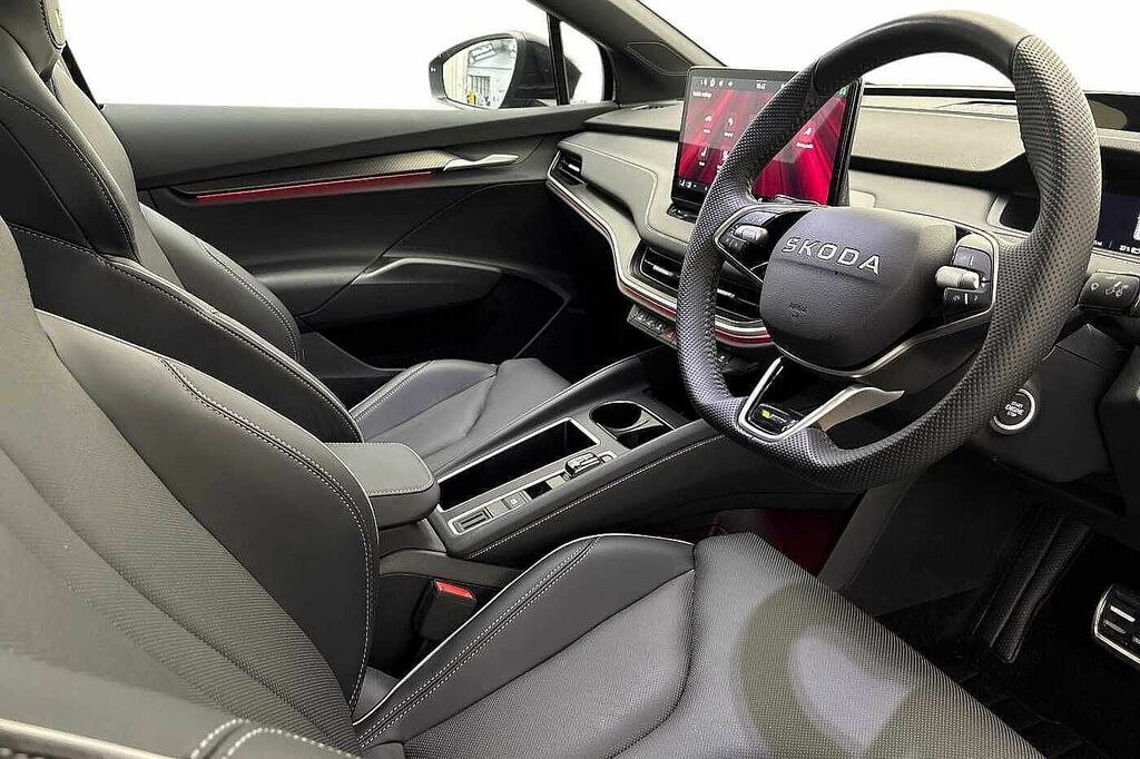 Skoda ENYAQ 250Kw Vrs 84Kwh 4X4 Black #6