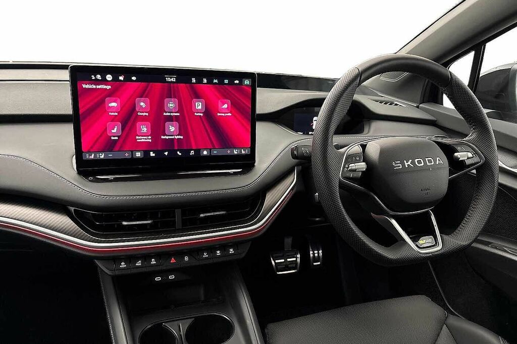 Skoda ENYAQ 250Kw Vrs 84Kwh 4X4 Black #2