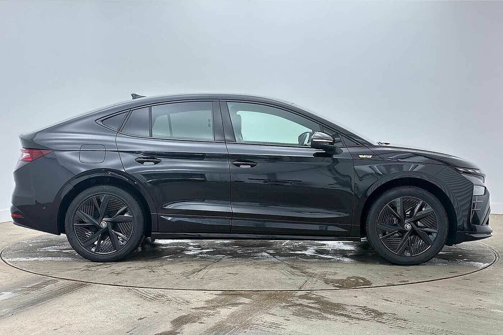 Skoda ENYAQ 250Kw Vrs 84Kwh 4X4 Black #4
