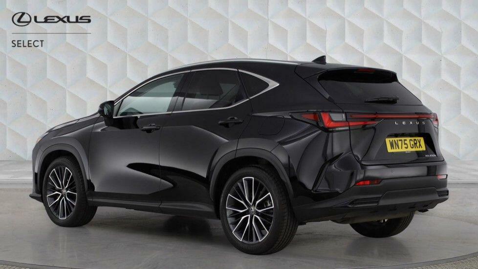 Lexus NX 2.5 450H 18.1Kwh Takumi Suv Plug-in Hy Black #2