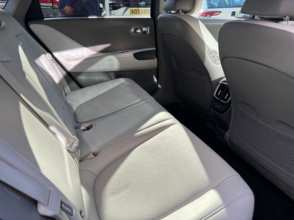 Hyundai Ioniq 6 168Kw Ultimate 77Kwh Grey #5