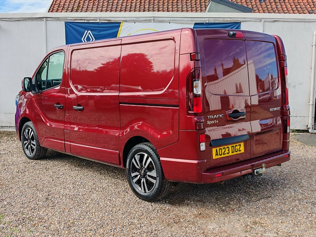 Renault Trafic Sl28 Blue Dci 150 Sport Van Red #3