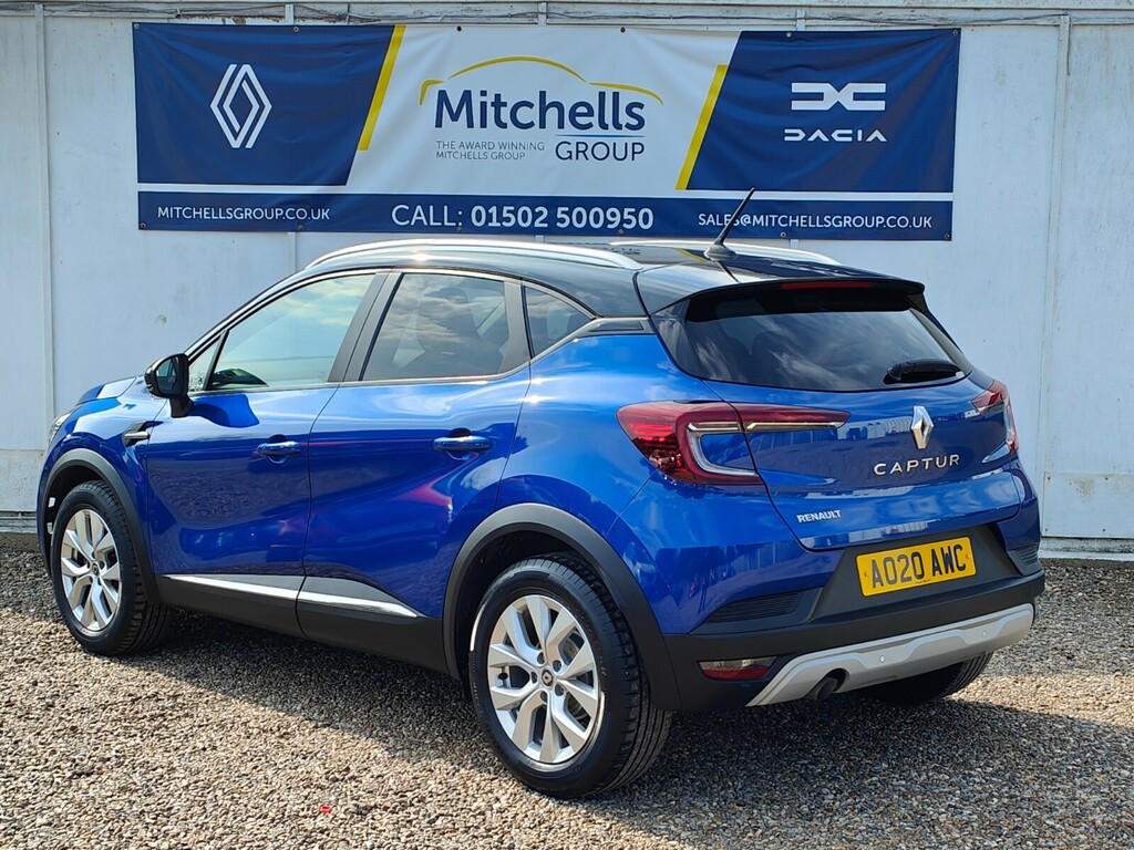 Renault Captur 1.3 Tce 130 Iconic Edc Black #3