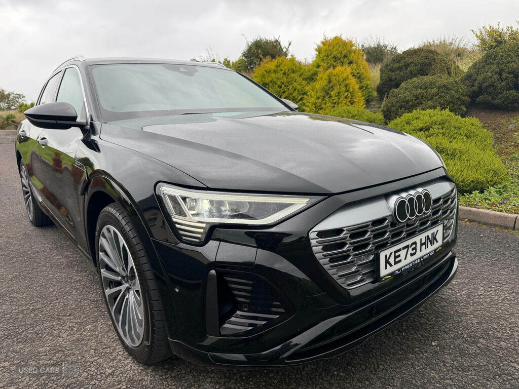 Audi Q8 e tron 300Kw 55 Quattro 114Kwh S Line Black #4