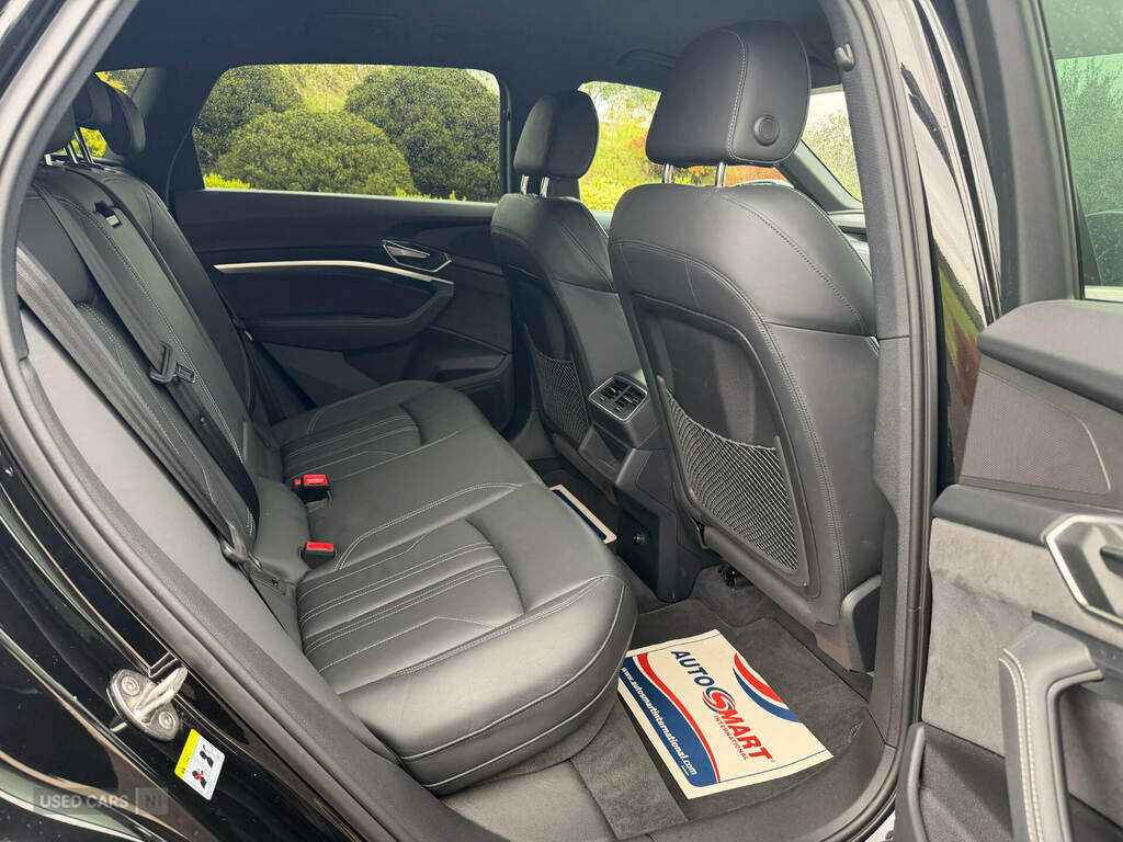 Audi Q8 e tron 300Kw 55 Quattro 114Kwh S Line Black #6