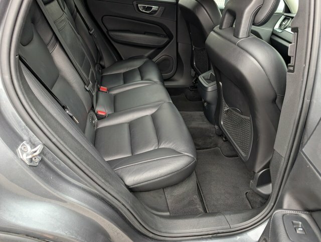 Volvo XC60 D4 190 R Design Lux Nav Awd White #45