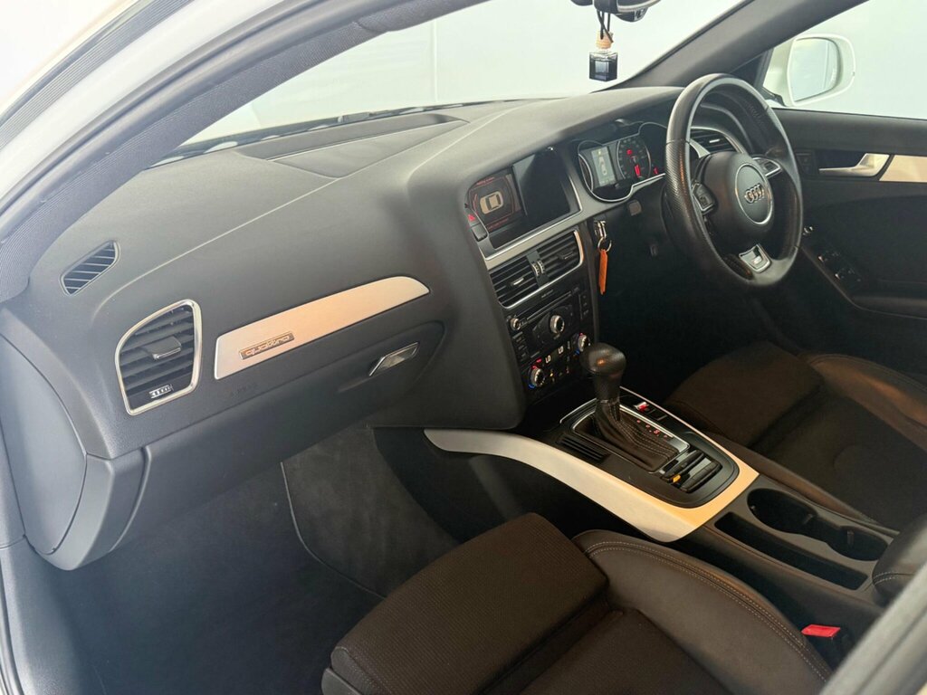 Audi A4 Saloon 2.0 Tdi Black Edition Euro 5 Ss 201 White #32