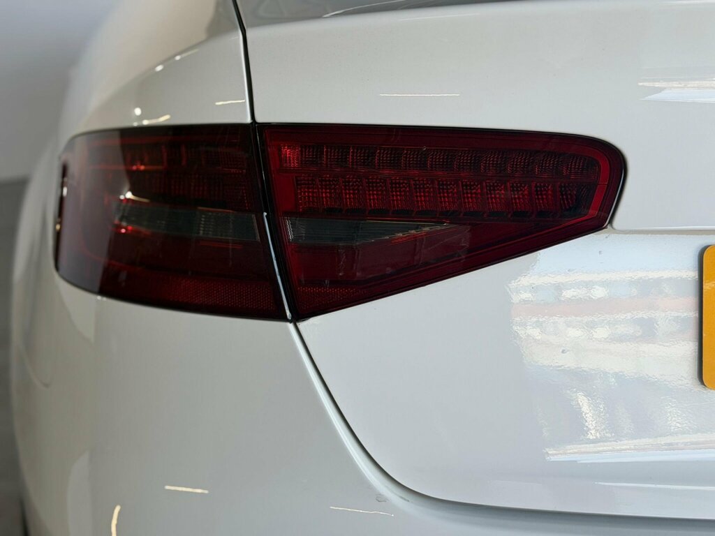 Audi A4 Saloon 2.0 Tdi Black Edition Euro 5 Ss 201 White #59