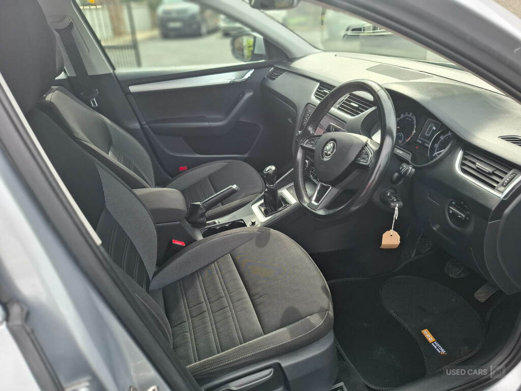 Skoda Octavia 1.6 Tdi Cr Se L Blue #7