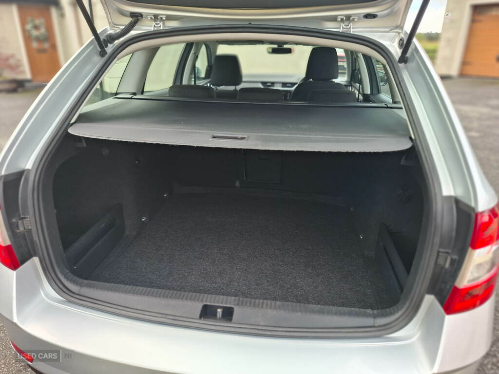 Skoda Octavia 1.6 Tdi Cr Se L Blue #10