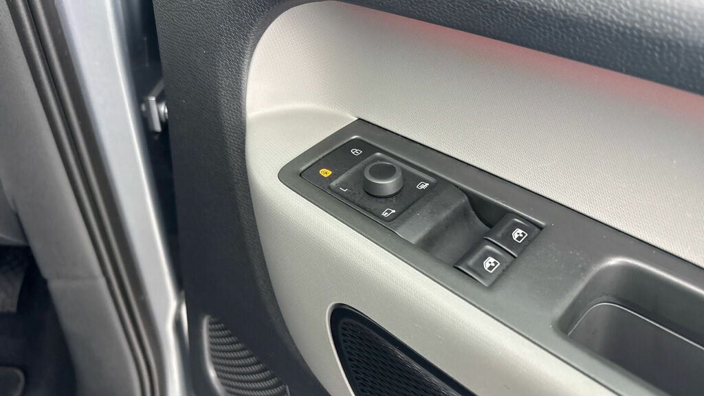 Volkswagen ID.Buzz 150Kw Life Pro 77Kwh Silver #19