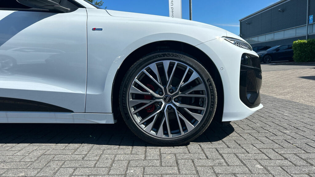 Audi A6 E-tron Avant 83Kwh Edition 1 5-Door White #5
