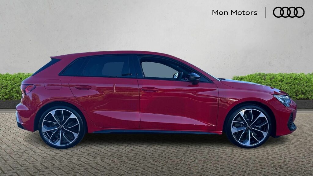 Audi S3 2.0 Tfsi Black Edition Sportback S Tronic Quattro Red #4