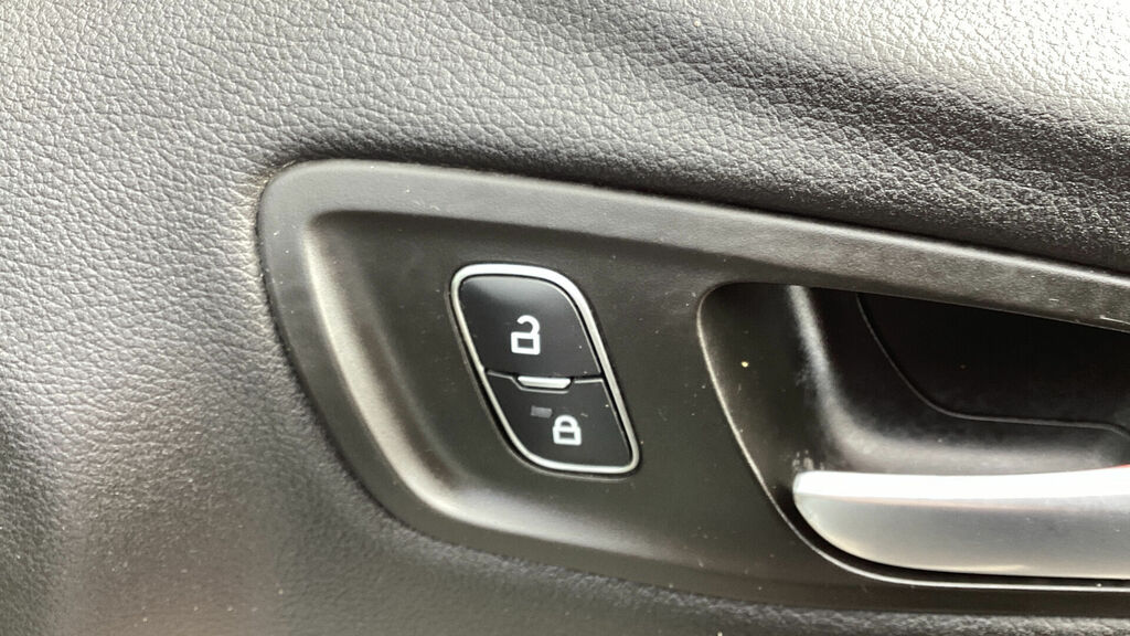 Ford Kuga 1.5 Ecoboost St-line 2Wd White #31